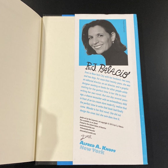 Wonder by R.J. Palacio - Hardcover Novel - Picture 8 of 15